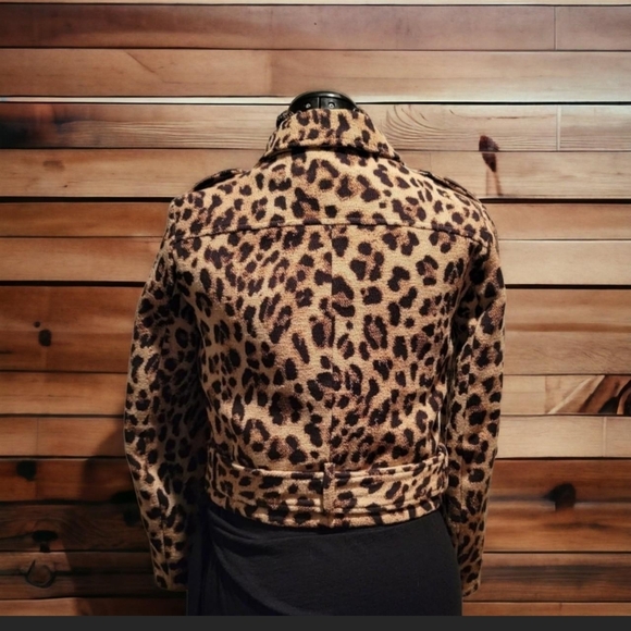 Leopard Print Women's Jacket - Picture 5 of 5